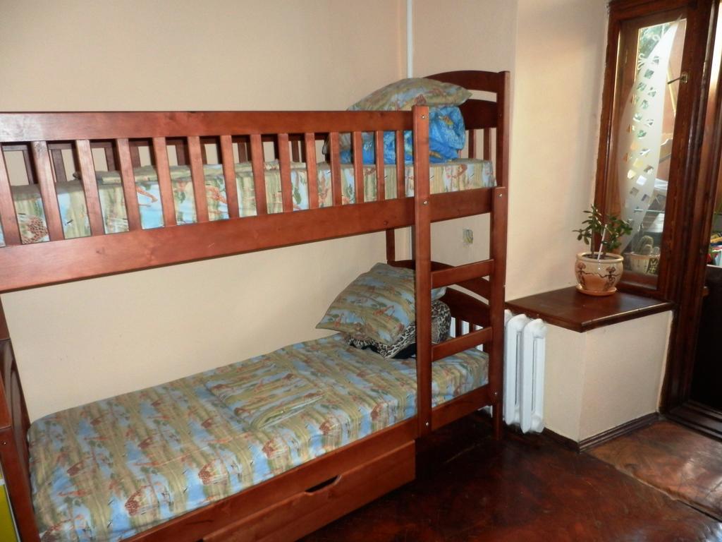 Yourhostel Kiev Rom bilde